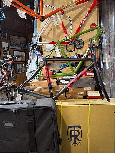 Ritchey BreakAway Carbon ROAD w/travel Case BicycleDoctorUSA authorized dealer