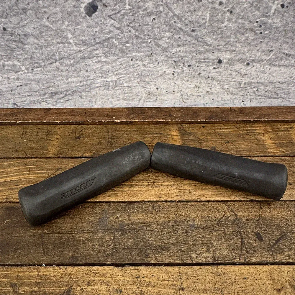 Vintage Ritchey Handlebar Grips Pair TR Black Rubber MTB Bicycle 80s 90s